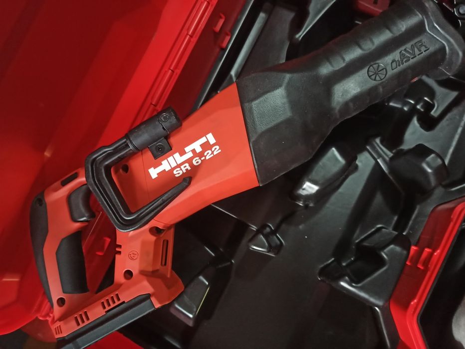 Акумуляторна шабельна пилка Hilti SR 6-22 Nuron