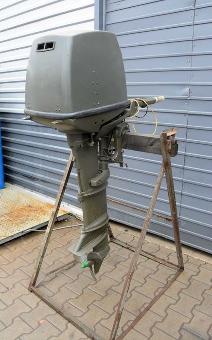 Silnik zaburtowy DE-45DS