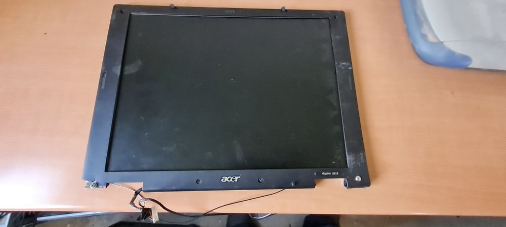 Portáteis desmontados