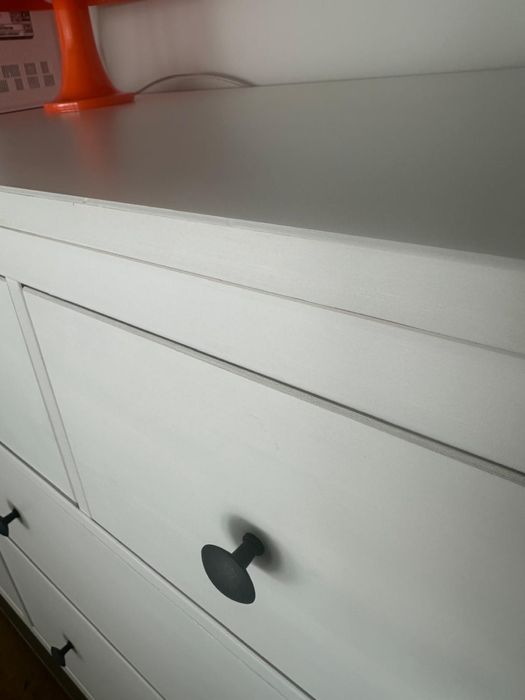 Comoda Hemnes Velatura Branca 8 gavetas