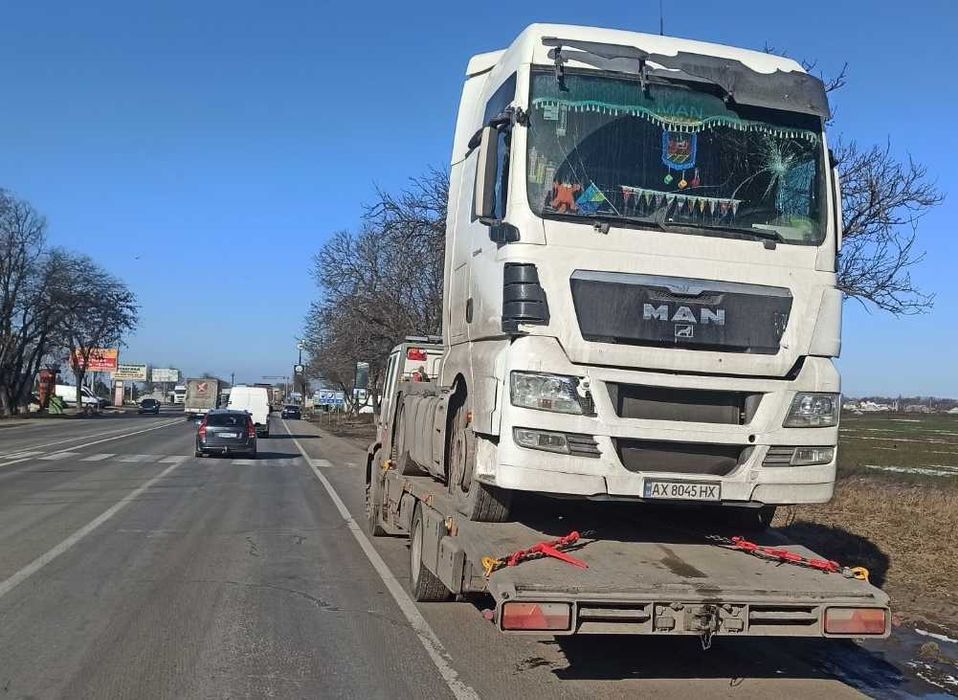 Кран манипулятор Одесса. Перевозка 20 футовых контейнеров. Эвакуатор