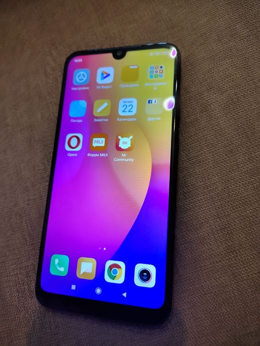 Мобильный телефон Redmi 7