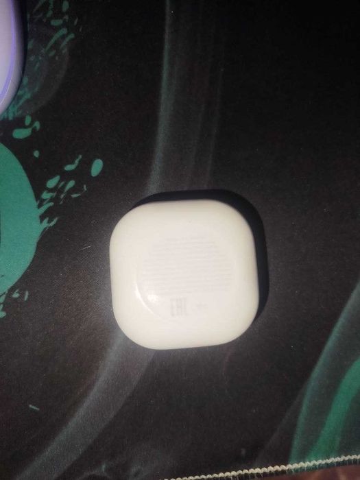 Кейс від навушників Samsung buds live SM-R180