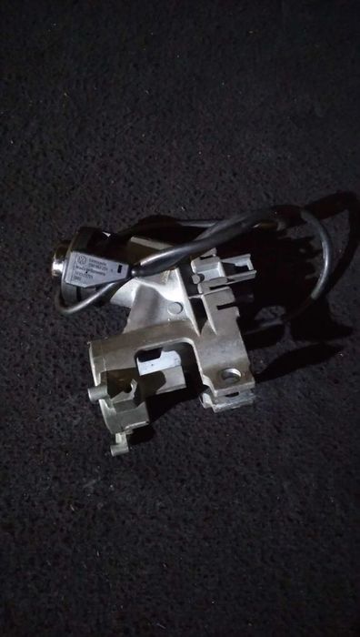 Canhão De Ignição Com Chave Volkswagen Polo Classic (6V2)