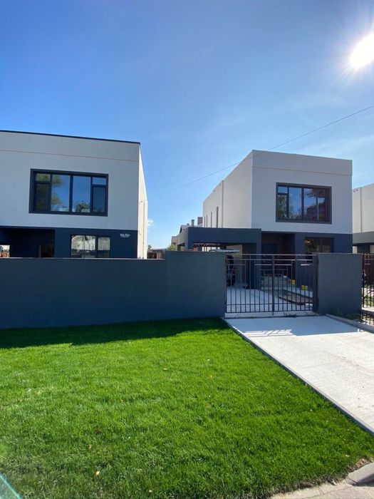 ДОВГОСТРОКОВА Оренда фасад Варшавська траса. Газ! 4 сотки