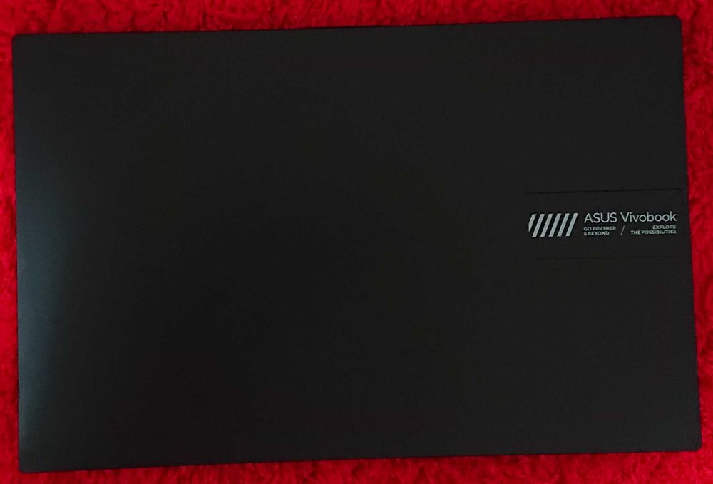 Asus Vivobook/15,6" IPS FHD/Ryzen 3 7320u/DDR5 8GB/SSD 256GB/бат. 6ч