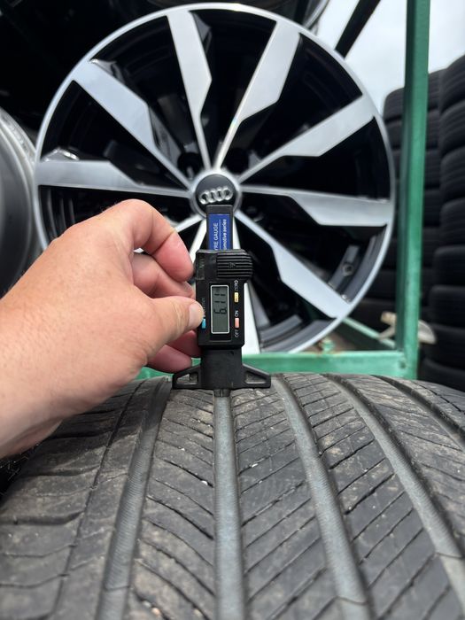 285/45R22 Michelin Primacy All Season  LR