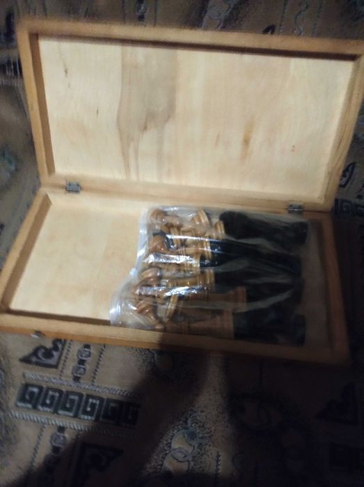 Шахматы большие с утежелителем внутри грасмейстерские