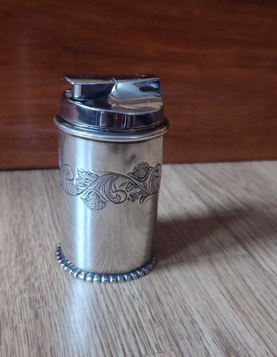 Серебряная зажигалка Ronson