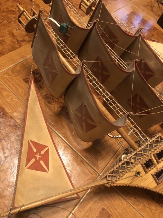 Barco Caravela em fósforos - feito à mão