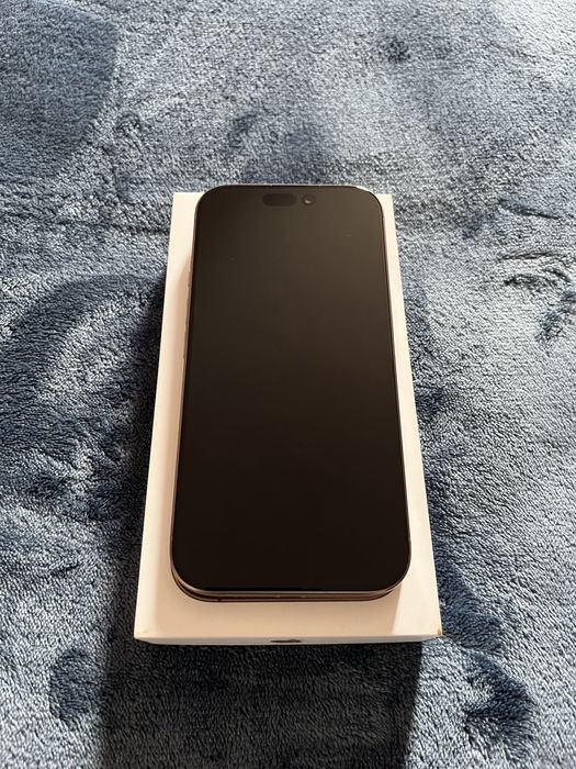 iPhone 16 Pro - Titânio Deserto