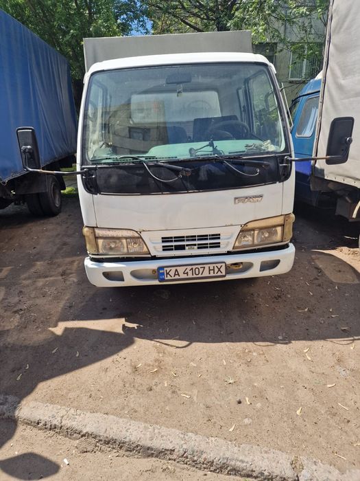 Вантажний автомобіль