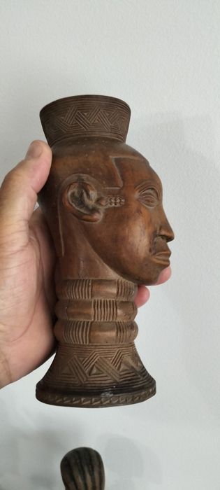 Arte africana - estatueta e como cerimonial
