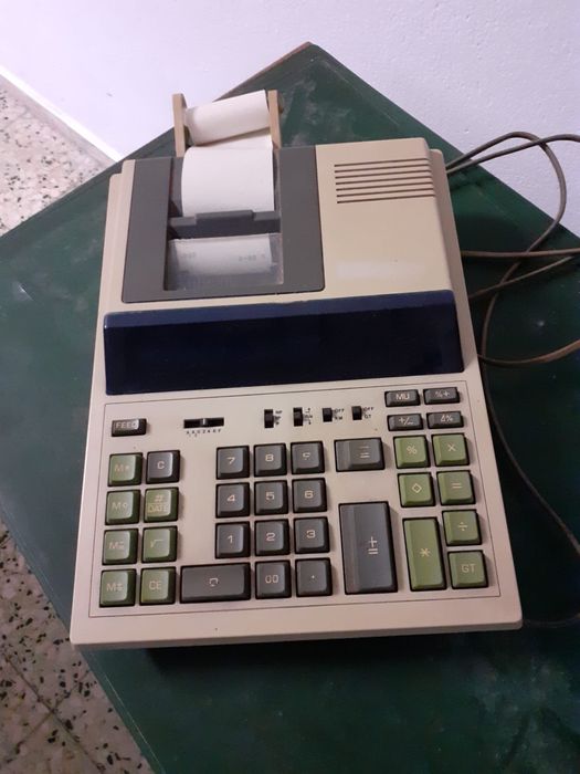 Calculadora contabilistica  com papel
