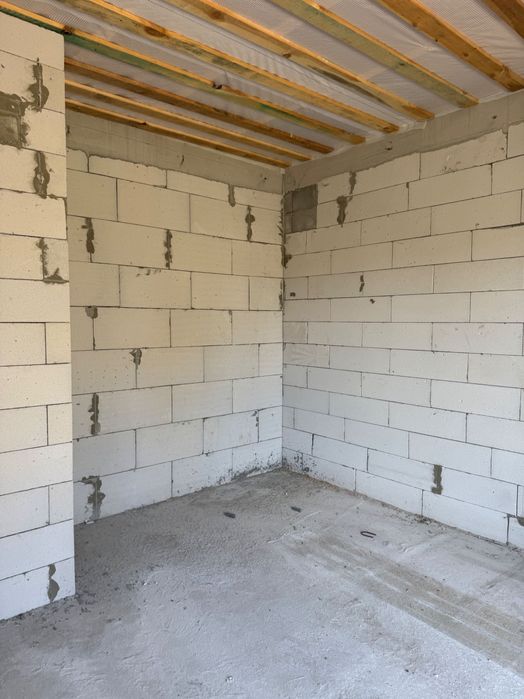 Продаж будинку(єОселя )