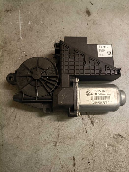 Silnik szyby Volkswagen Transporter T5