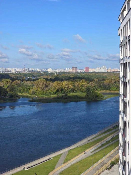 Видова 2к квартира Будинок Бізнес класу 70 кв Прямий вид на воду Русанівська гавань