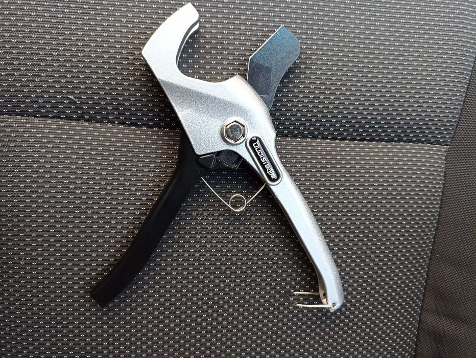 Ножиці для ПВХ труб