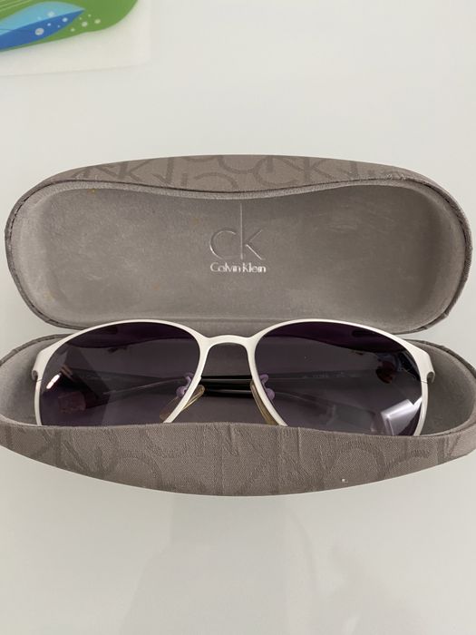 Oculos sol calvin klein com caixa