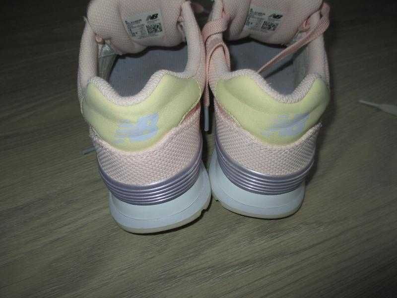 Кросівки New Balance розмір 36,5