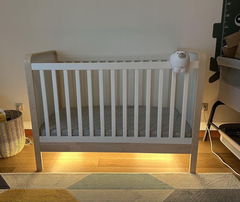 Berço evolutivo e colchao IKEA