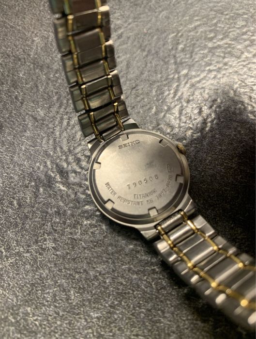 Годинник Seiko Titanium