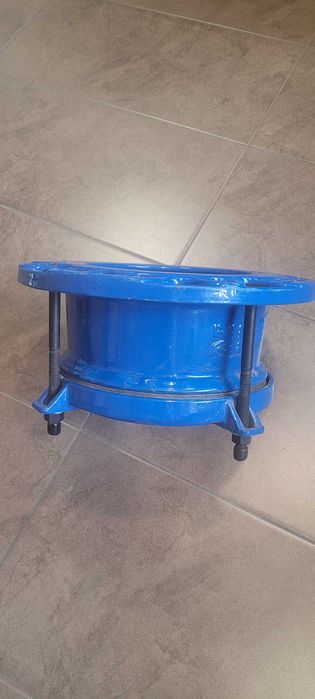 Łącznik rurowo-kołnierzowy DN 200 AVK typ603