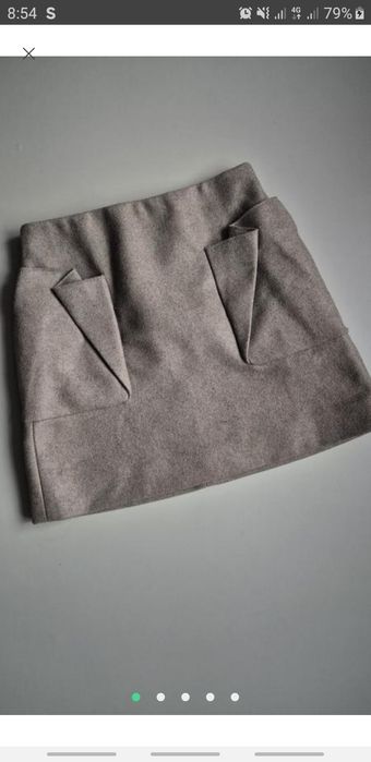 Коротка вовняна спідниця фірми СОS