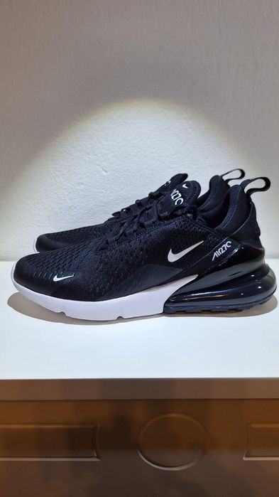 Кросівки Nike Air Max 270, US10.5 EU 44.5 29CM  AN6789 001