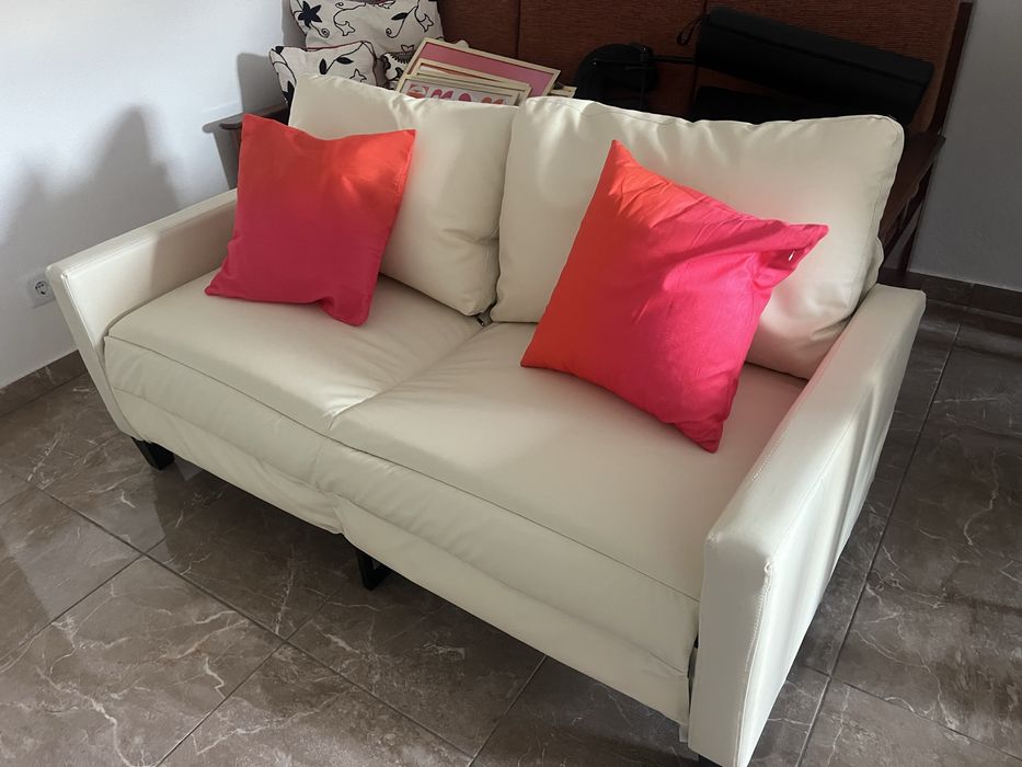 Sofá novo.