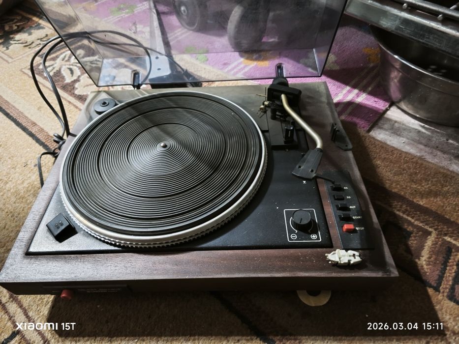 Gramofon zabytek
