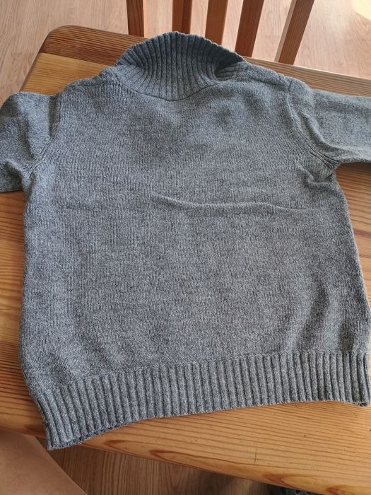 Sweter z domieszką wełny