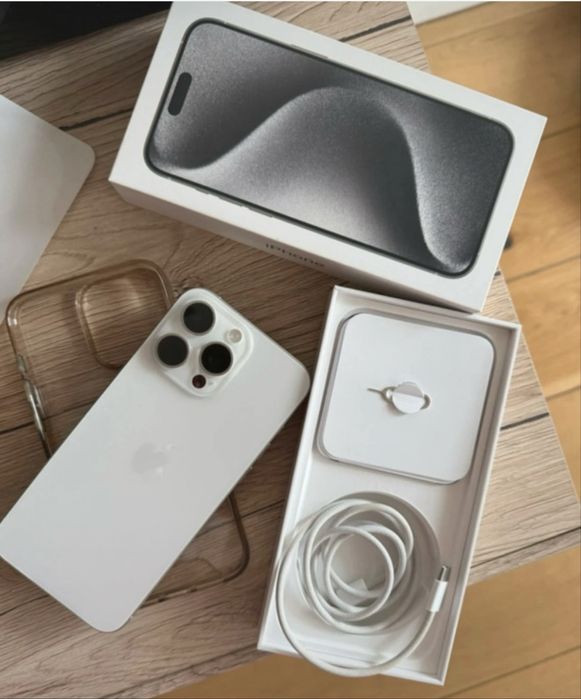 Iphone 15 pro max bialy 256gb