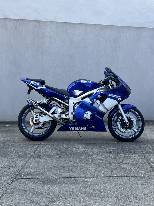 Yamaha r6 25KW Ano 2000