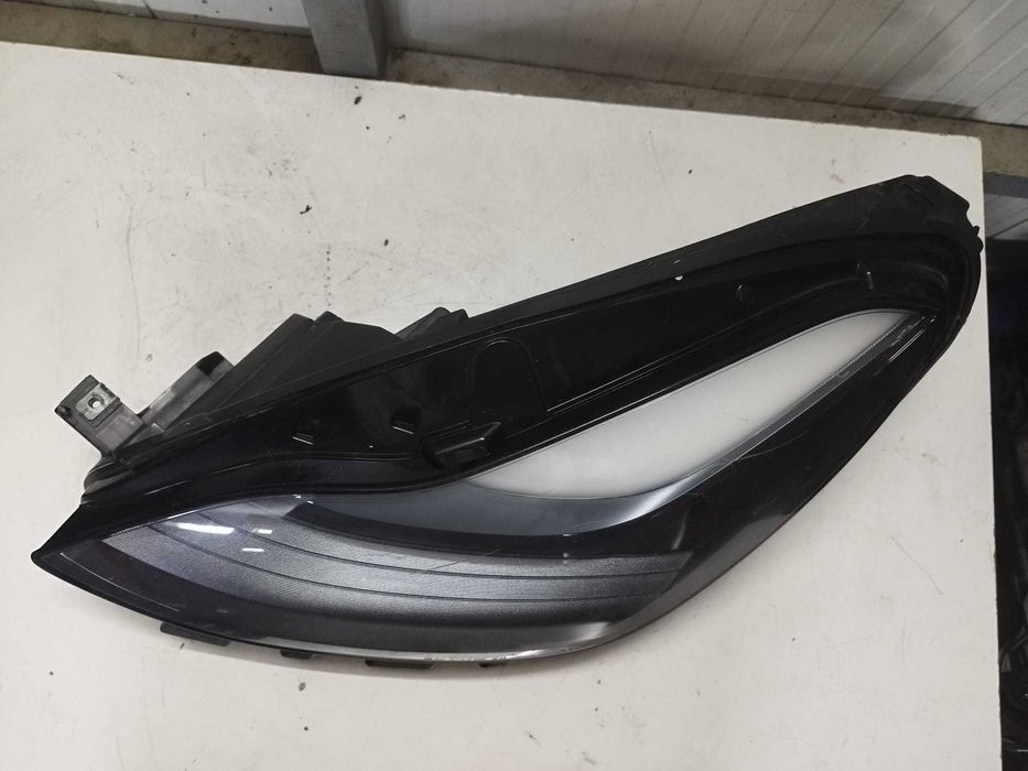 Farol Esquerdo Tesla MODEL 3 LED OEM