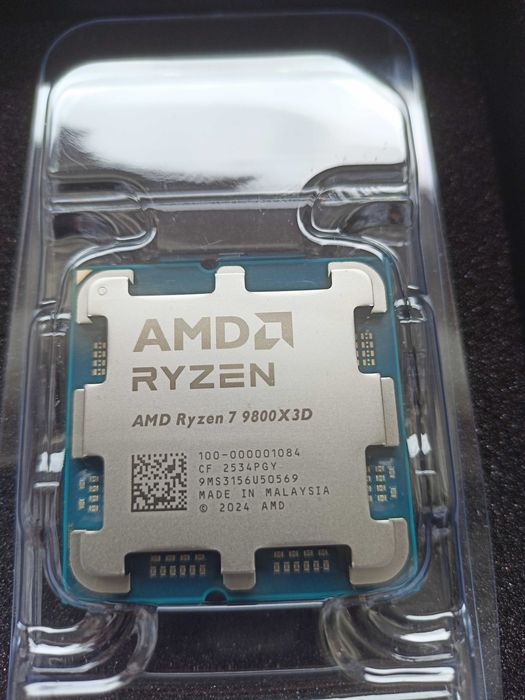 AMD Ryzen 7 9800X3D