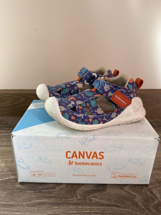 Босоніжки  Biomecanics 23 розмір