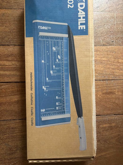Guilhotina de papel Dahle 502