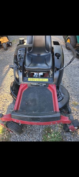 Tractor corta relva 17cv giro zero