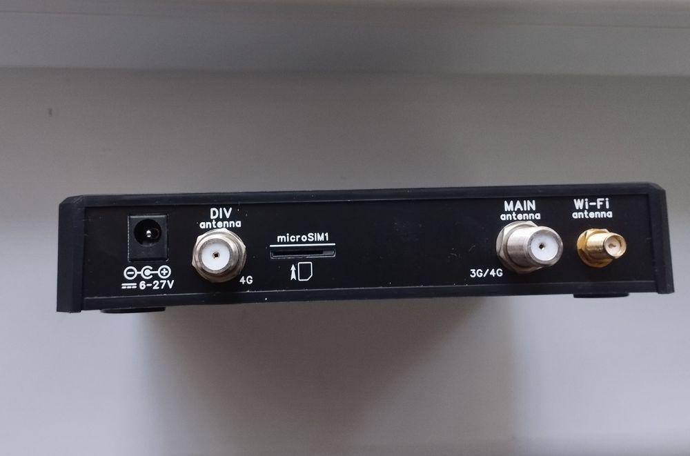 Модем 4G роутер Kroks Rt-Cse M4 20 дБм