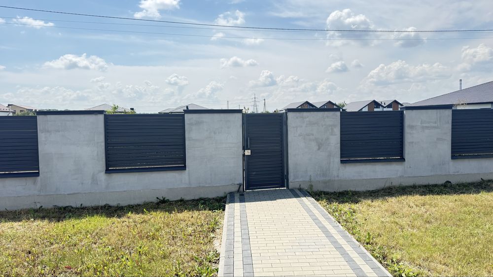 Будинок з ремонтом у Рованцях поблизу ТЦ Баобаб