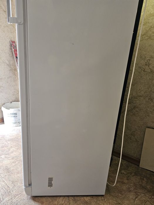 Морозильна камера INDESIT SFR 167 NF