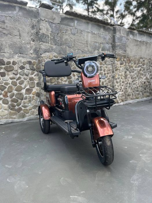 Електро трьох цикл 1200 ват на літієвих акамуляторах Corso Ostin