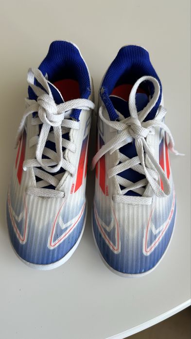 Кросівки буци adidas