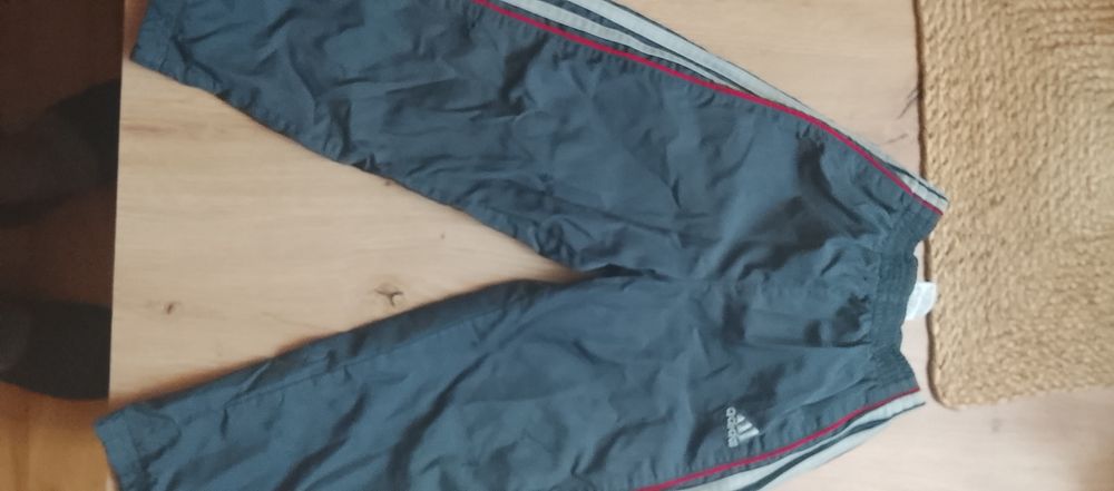 Sprzedam spodenki dziecięce Adidas