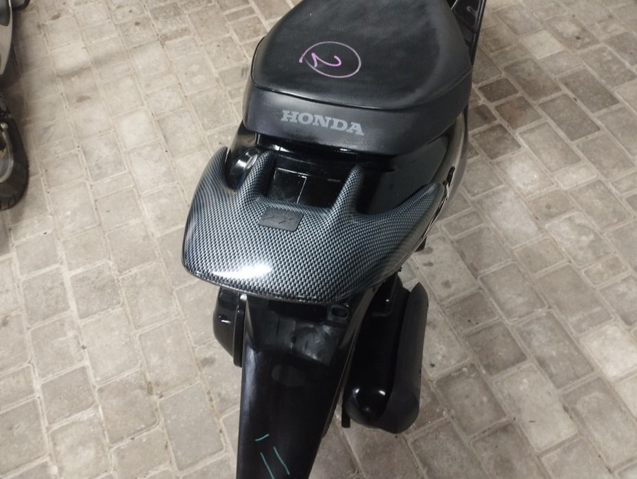 Скутер мопед Honda  Dio 35 ZX с контейнера без пробега по Украине