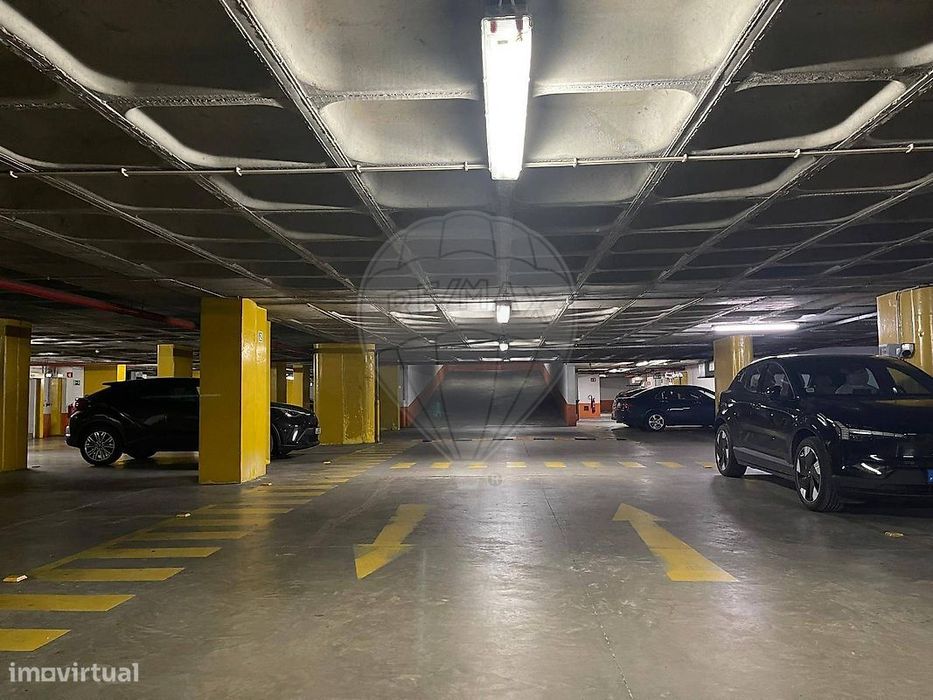 Garagem  para arrendamento