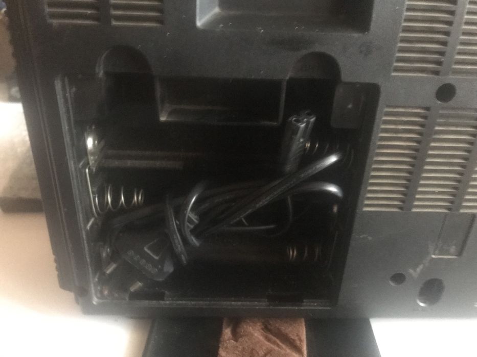 Продам винтажный крутой радиоприемник Panasonic RF-2600