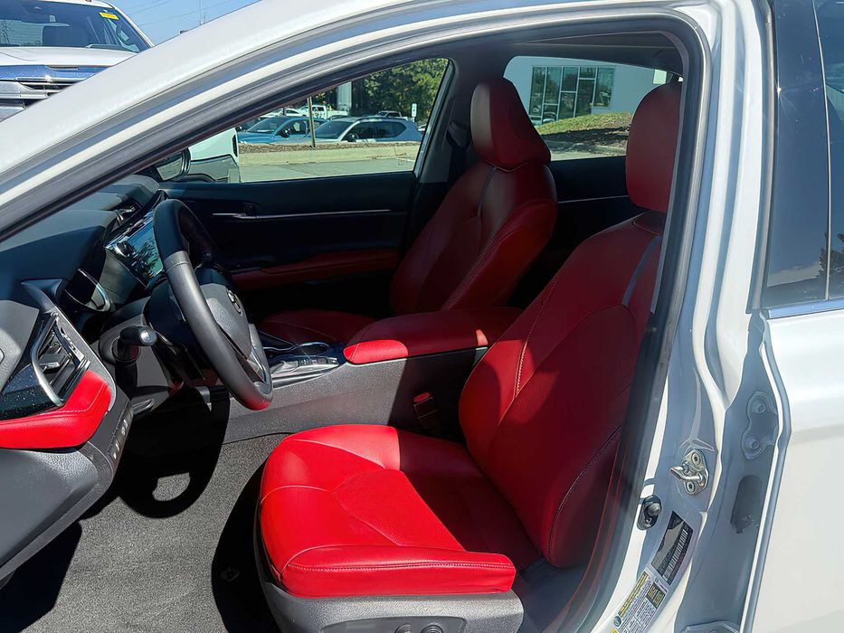 Toyota Camry      2020