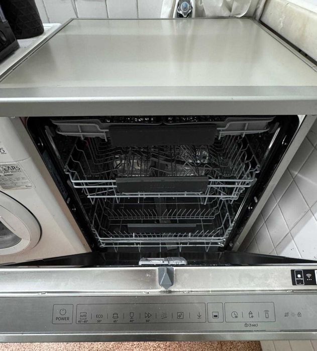 Máquina de Lavar Loiça Samsung DW60A8060FS